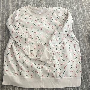 Colsie White Sweater with Red and Green Pattern